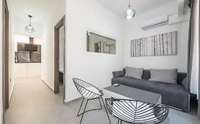 Iguana Gold Luxury Suites 2